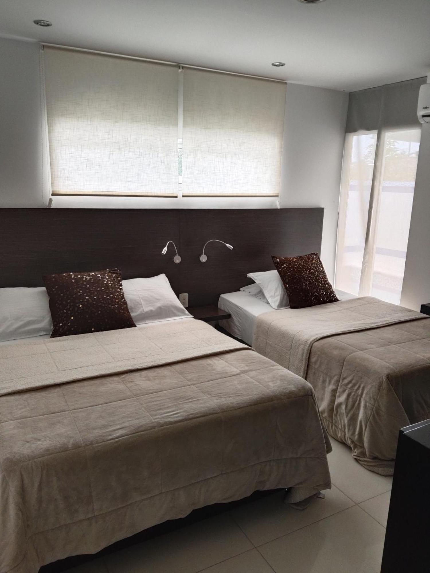 Hotel Premium House Floridablanca Extérieur photo