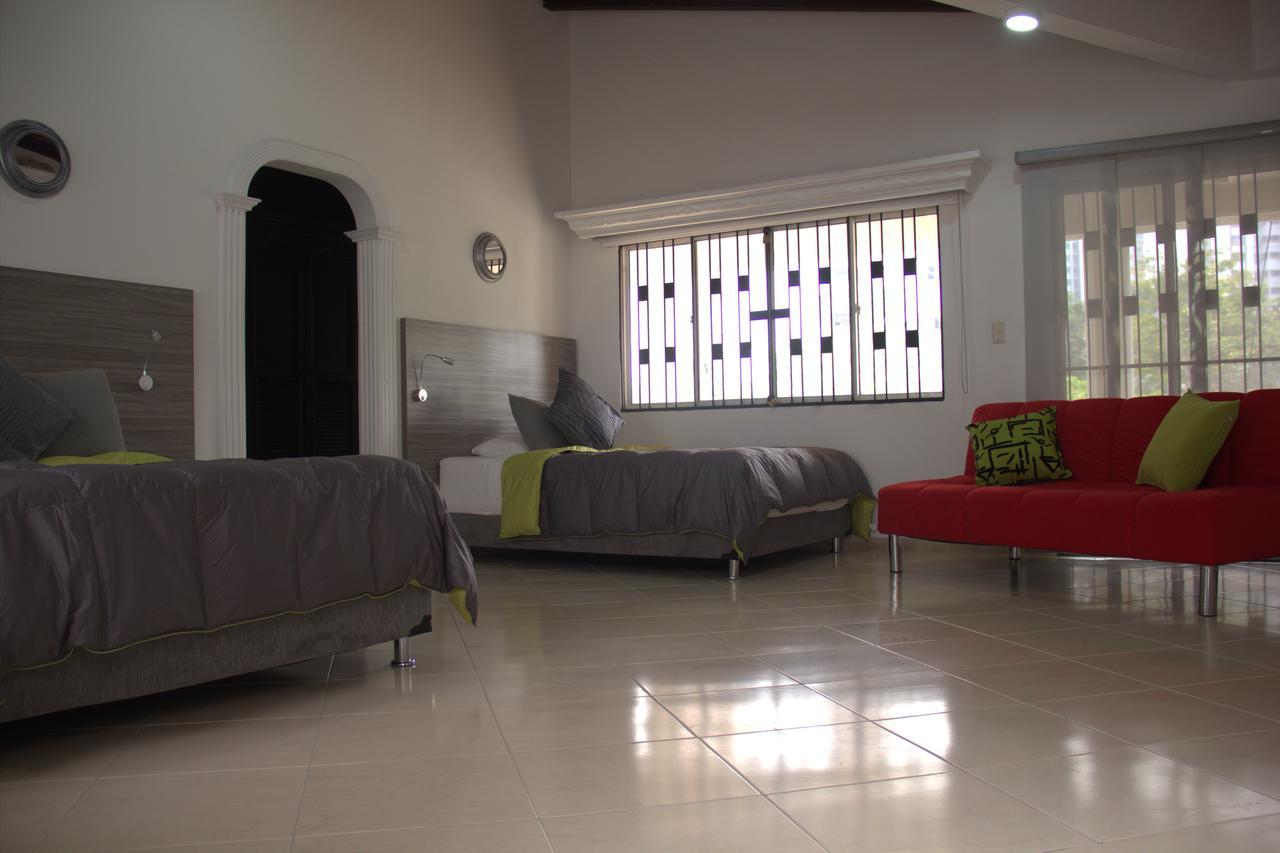 Hotel Premium House Floridablanca Extérieur photo